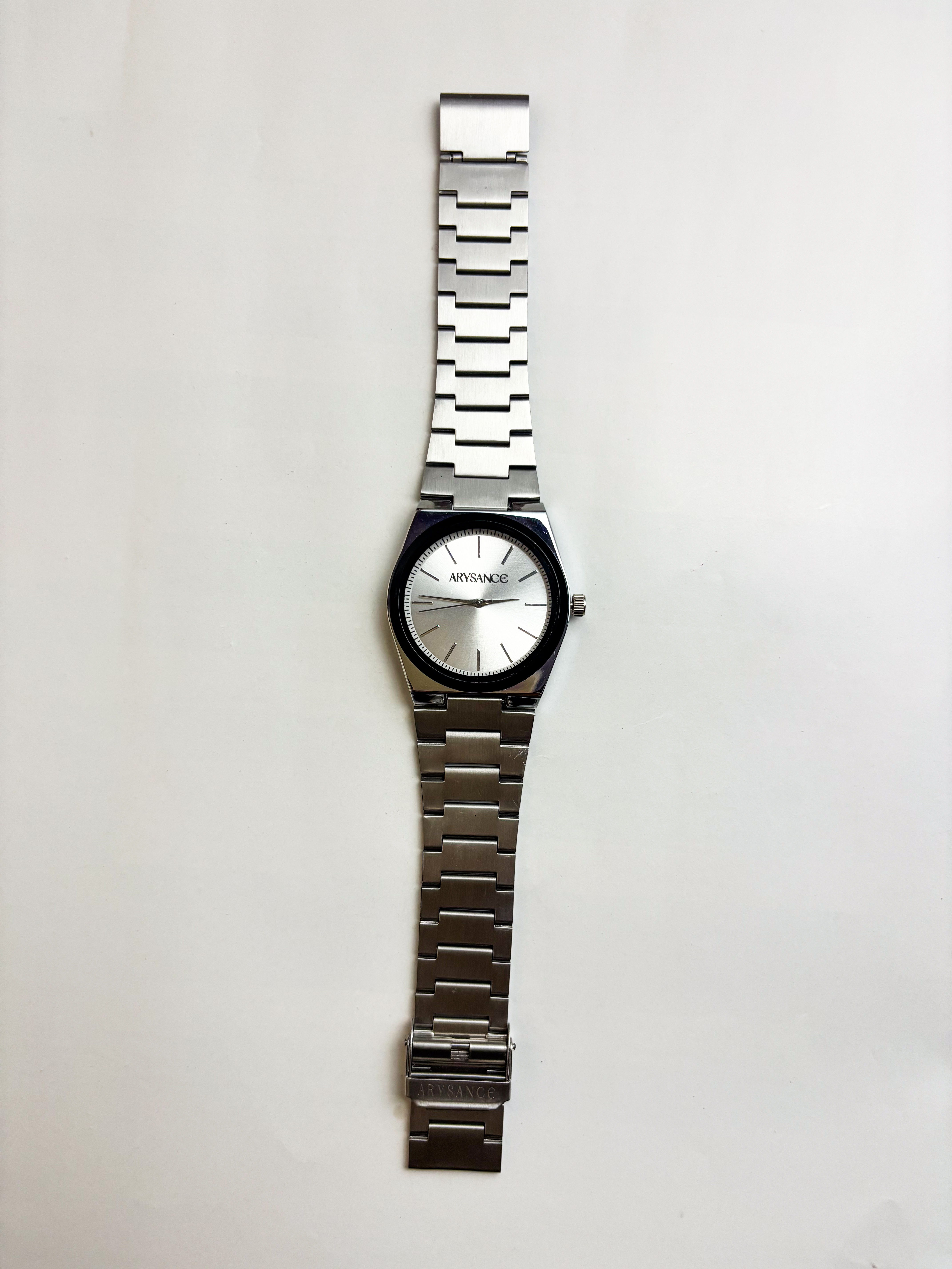 Sleek Silver Watch for Men and Women